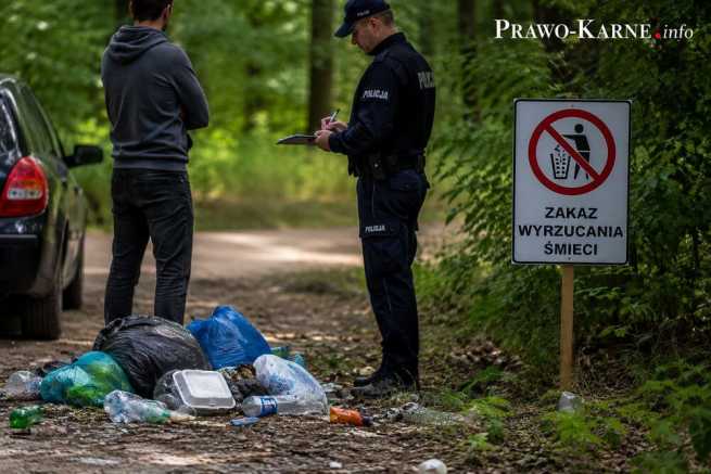 Mandat za zaśmiecanie lub wyrzucenie odpadów i odpowiedzialność za wykroczenie